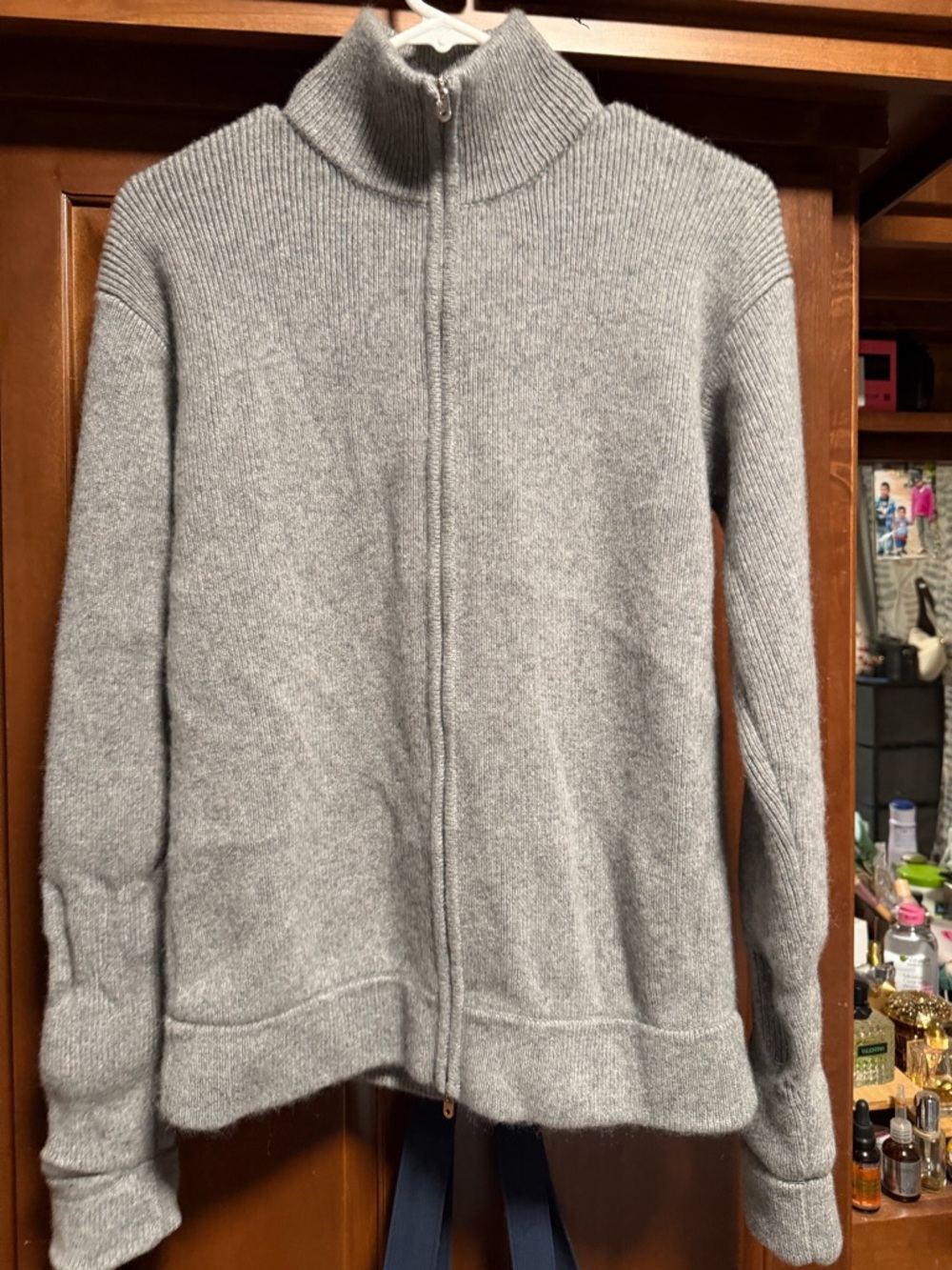 Medium Gray Cashmere Sweater (Made in Italy)